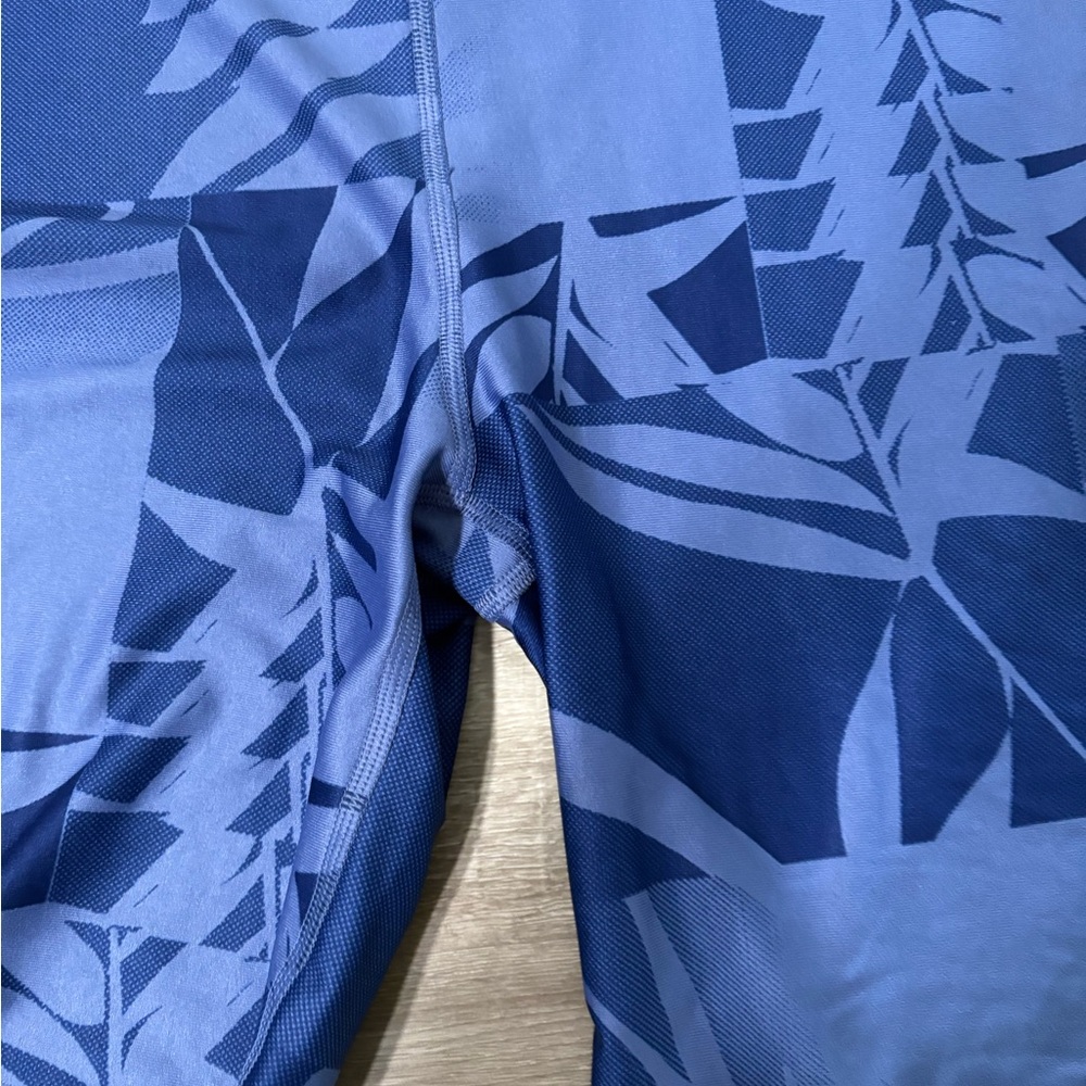 Under Armour Blue Patterned Compression Shorts - Picture 2 of 7